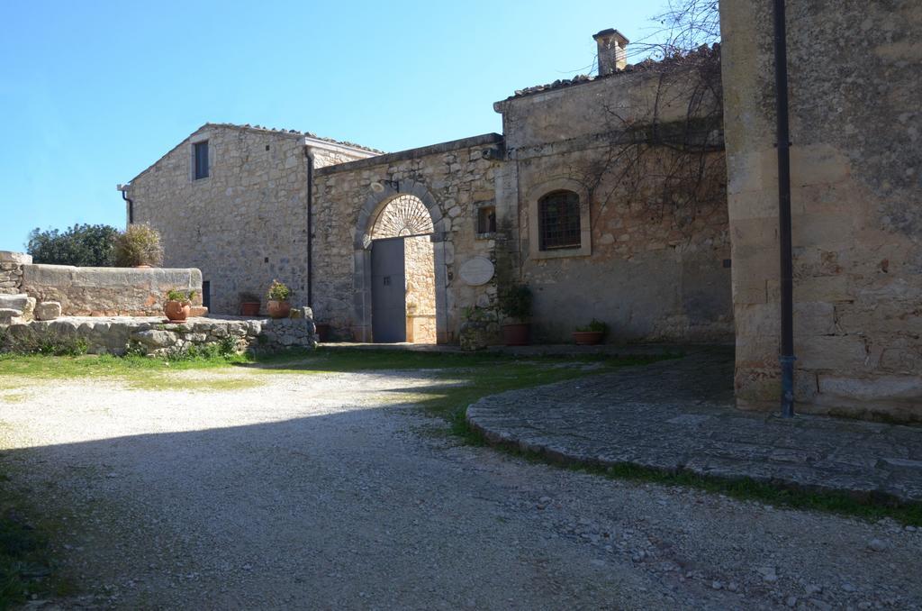 Casina Di Grotta Di Ferro Guest House Santa Croce Camerina Exterior photo