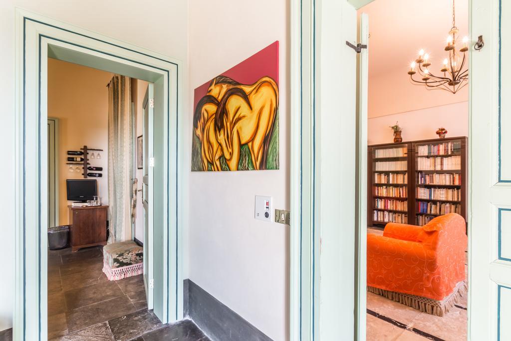 Casina Di Grotta Di Ferro Guest House Santa Croce Camerina Exterior photo