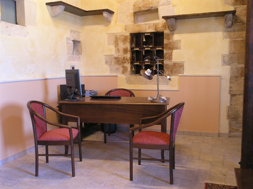 Casina Di Grotta Di Ferro Guest House Santa Croce Camerina Exterior photo